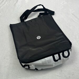 NWOT Lululemon Reusable Black & White‎ Large Shopping Bags